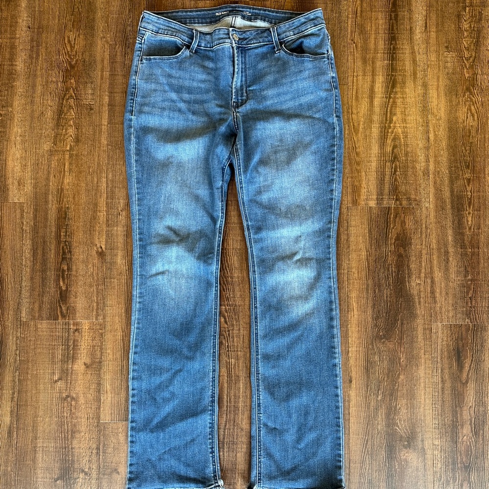 Old Navy Mid-Rise Boot Cut Blue Jeans